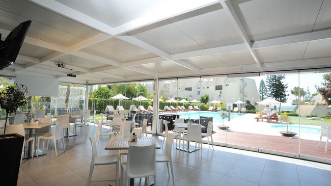 Frixos Suites Hotel Apts Voroklini Exterior foto